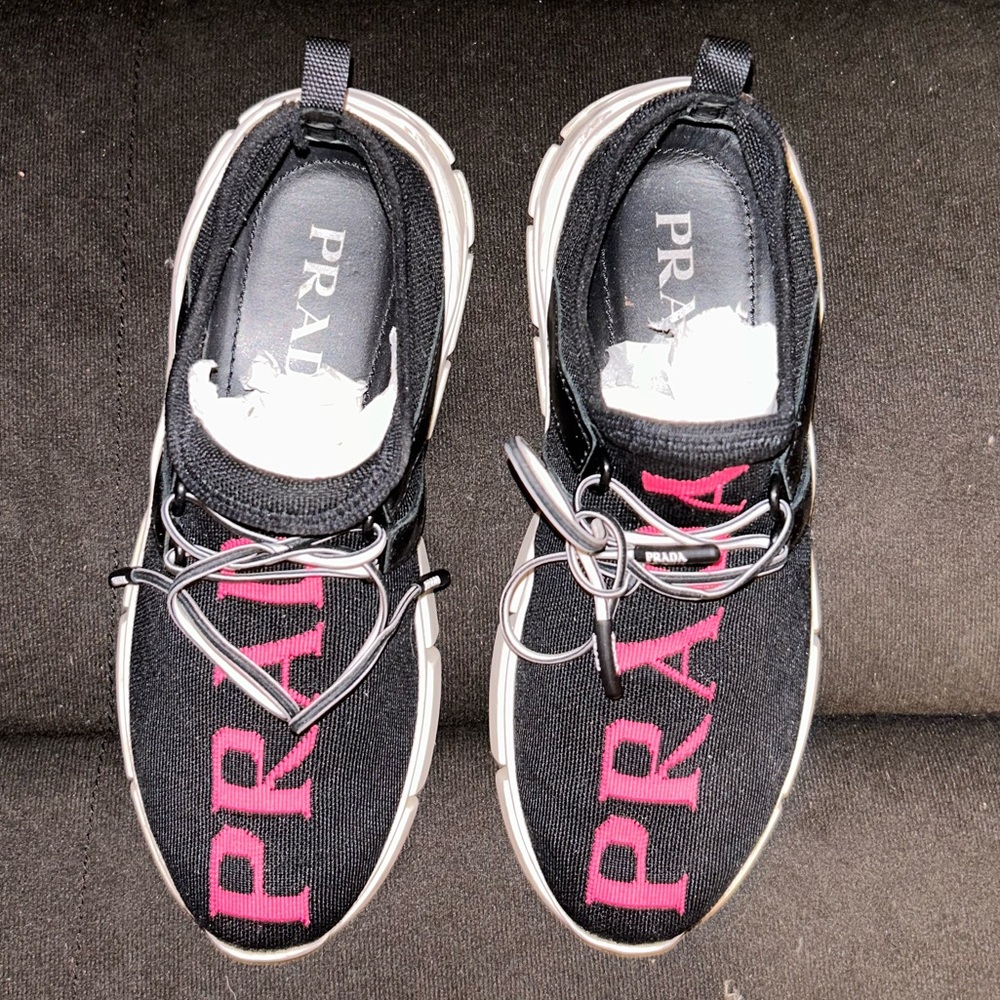SOLD | Prada knit sneakers -35